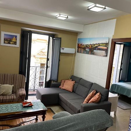 Duplex Sagasta Apartamentos-Sagasta Sevilla Exteriör bild